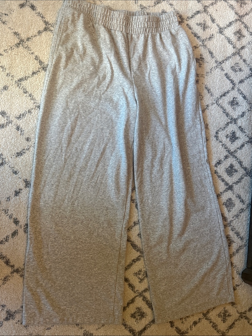 Wild Fable Women’s Light Gray Wide-Leg Sweatpants